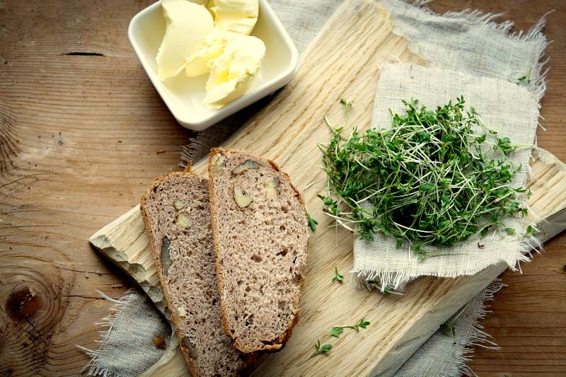 Garden cress and bread