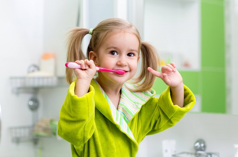 Fine motor skills, brushing teeth